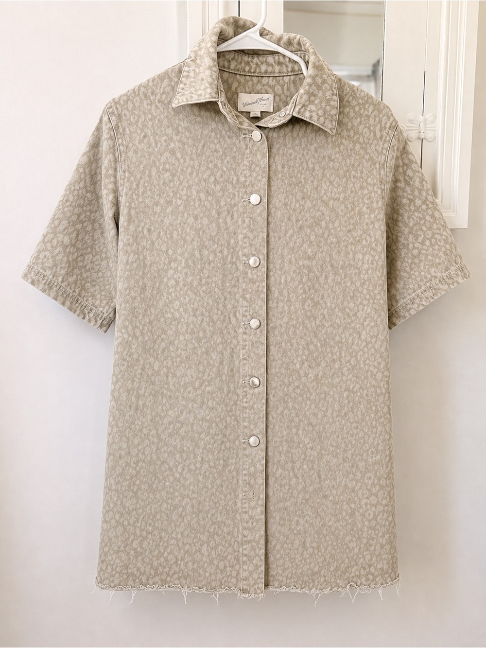 Universal Threads Light Beige Short-Sleeve Button Down Cheetah Shirtdress